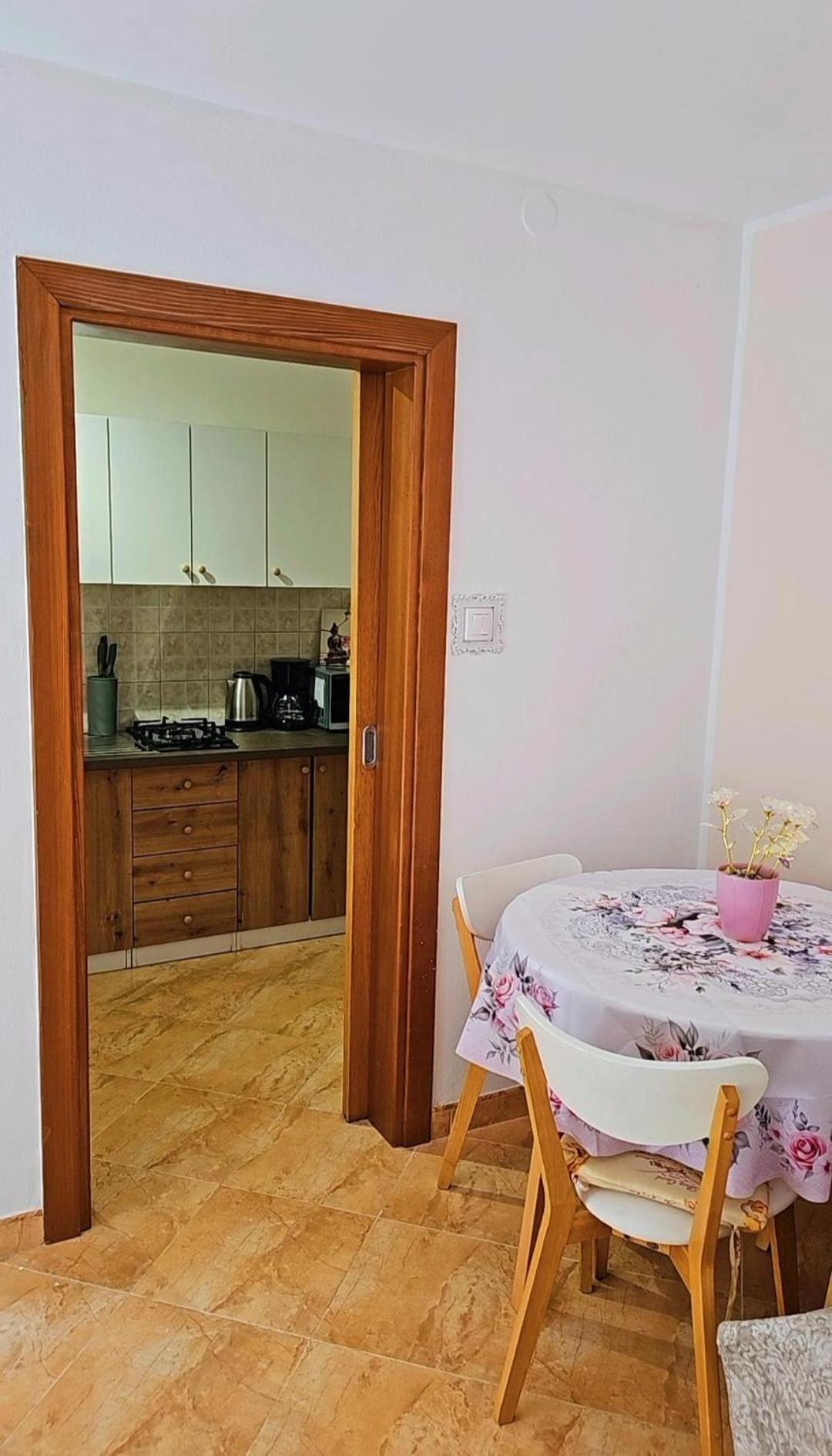 Apartment Miska & Studio Roki Dračevac Buitenkant foto